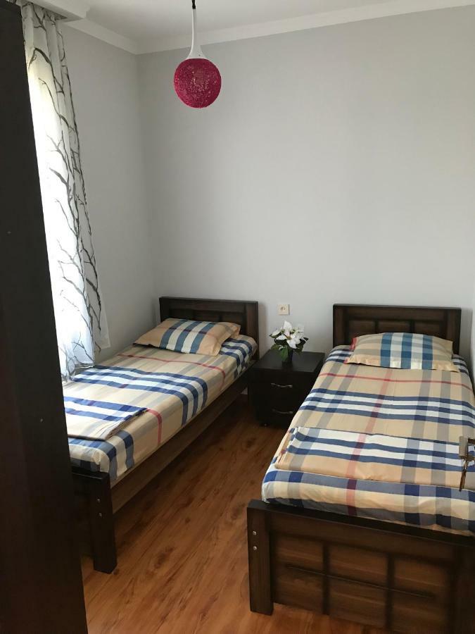 Kobuleti Guest House Chexov 24 קובולטי מראה חיצוני תמונה