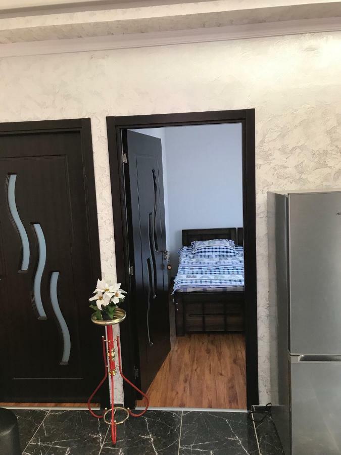 Kobuleti Guest House Chexov 24 קובולטי מראה חיצוני תמונה