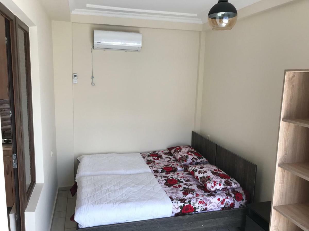 Kobuleti Guest House Chexov 24 קובולטי מראה חיצוני תמונה