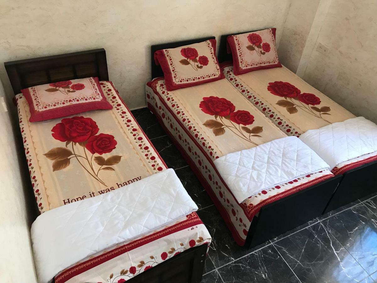 Kobuleti Guest House Chexov 24 קובולטי מראה חיצוני תמונה
