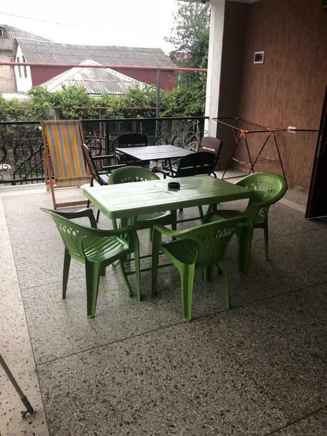 Kobuleti Guest House Chexov 24 קובולטי מראה חיצוני תמונה